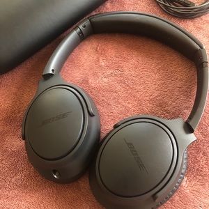 Bose SoundTrue II Headphones